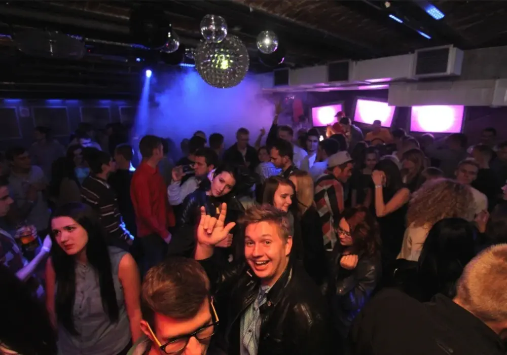Cactus Wrocław: najlepszy klub LGBT z darkroomem i imprezami do rana