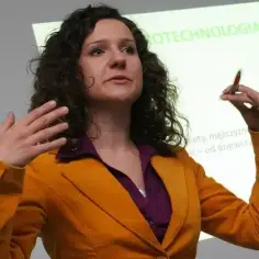 Kim jest żona Cejrowskiego? Poznaj Joannę Najfeld i jej działalność