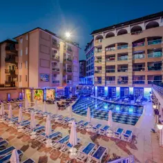 Tac Premier Hotel & Spa: Luksusowy relaks w sercu Alanyi