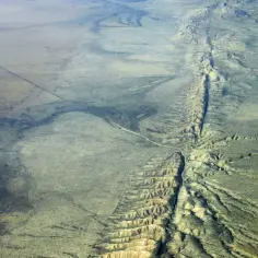Uskok San Andreas: największa linia sejsmiczna Kalifornii - fakty i historia