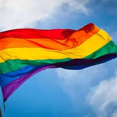 Co oznacza tęcza LGBT? Symbolika, historia i znaczenie dla społeczności