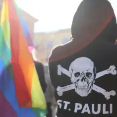 KMP a rasizm: Jak ruchy społeczne walczą o sprawiedliwość społeczną