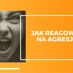 Twarz kobiety krzyczy, wyrażając silną agresję. Pytanie "Jak reagować na agresję?" sugeruje potrzebę kontroli emocji.