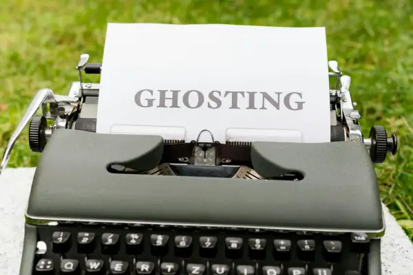 Ghosting - Jak reagować, gdy kontakt się urywa bez słowa?